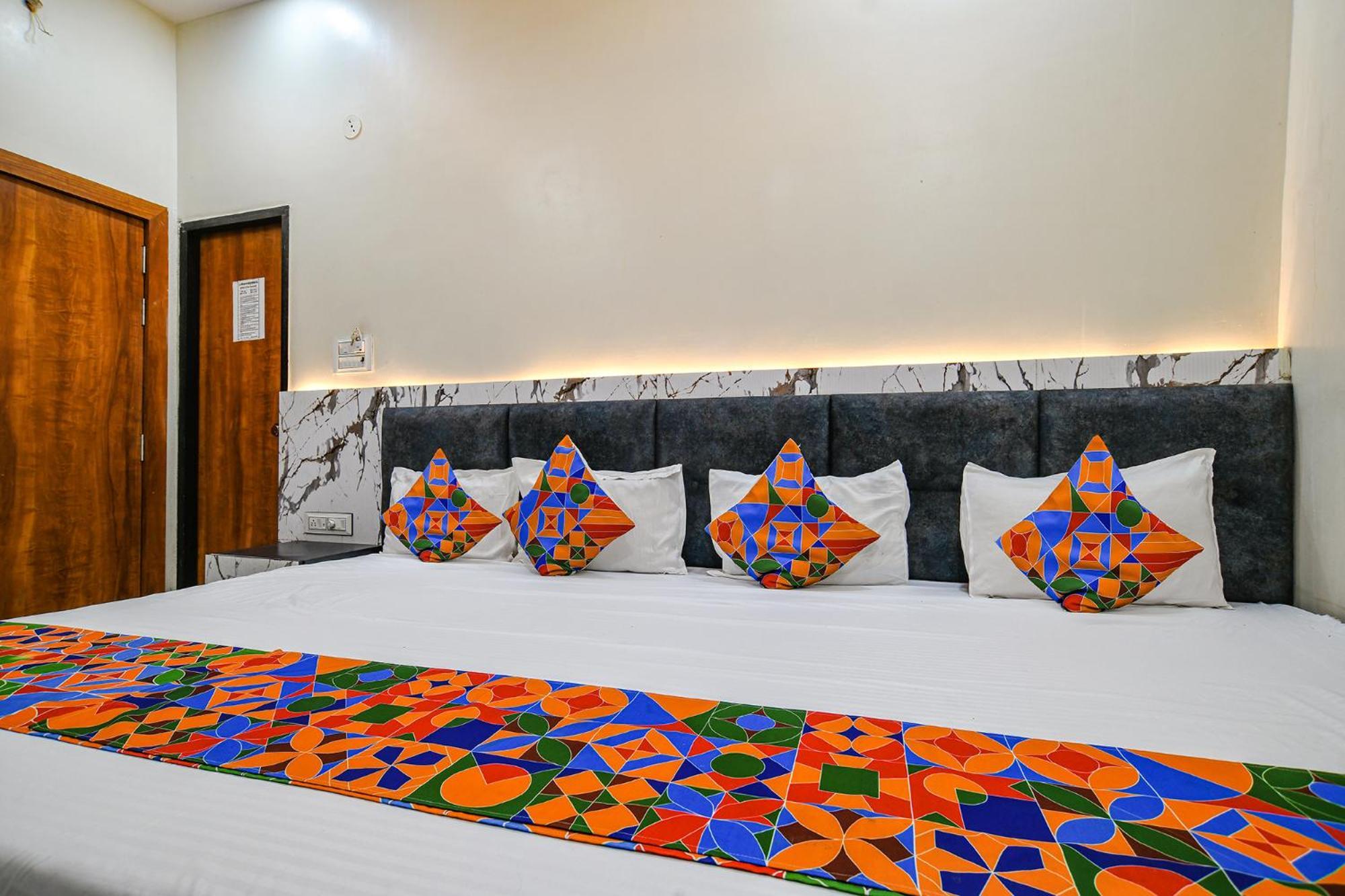 Hotel Fabexpress Orbit Ujjain Zewnętrze zdjęcie