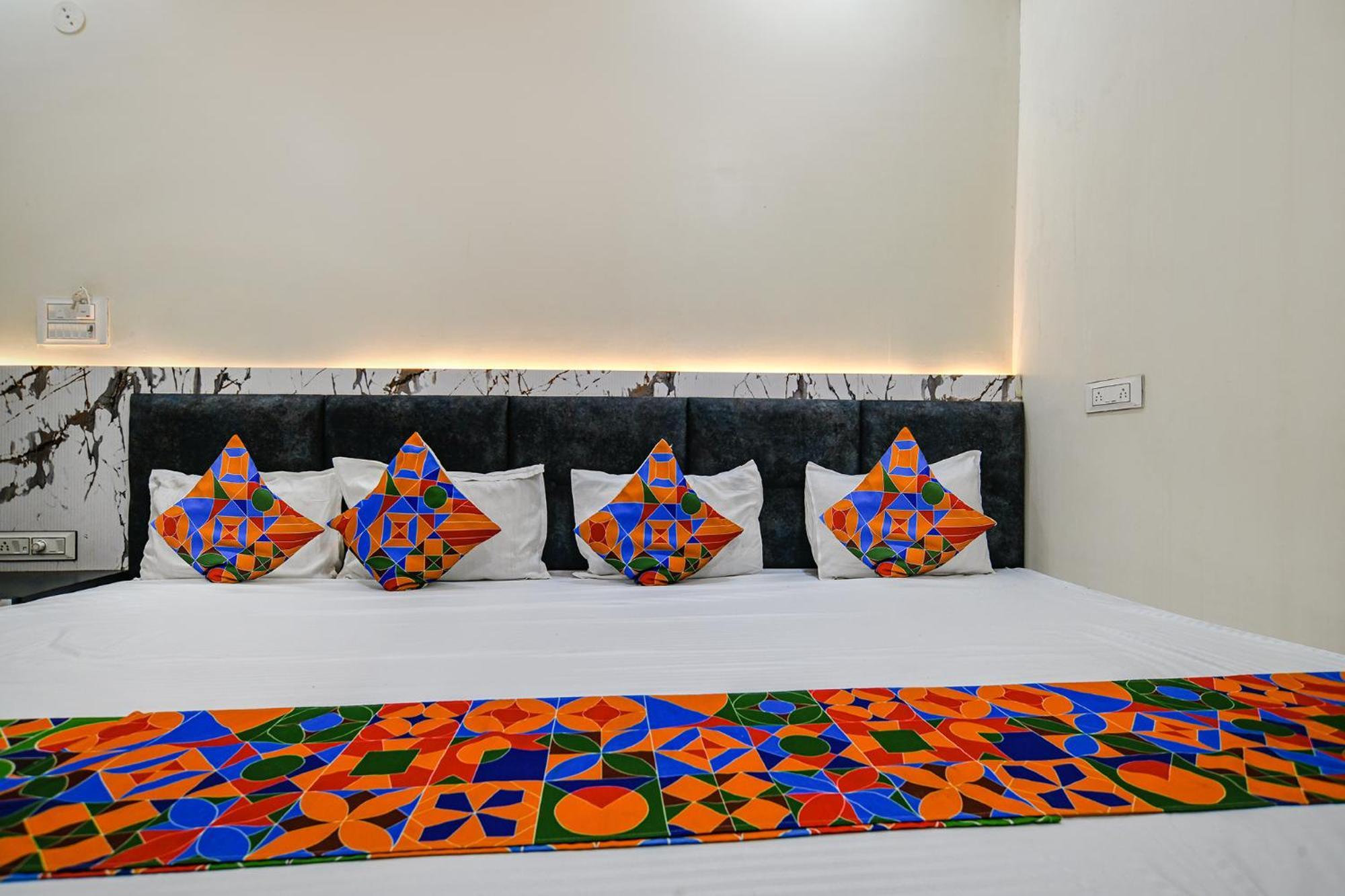 Hotel Fabexpress Orbit Ujjain Zewnętrze zdjęcie