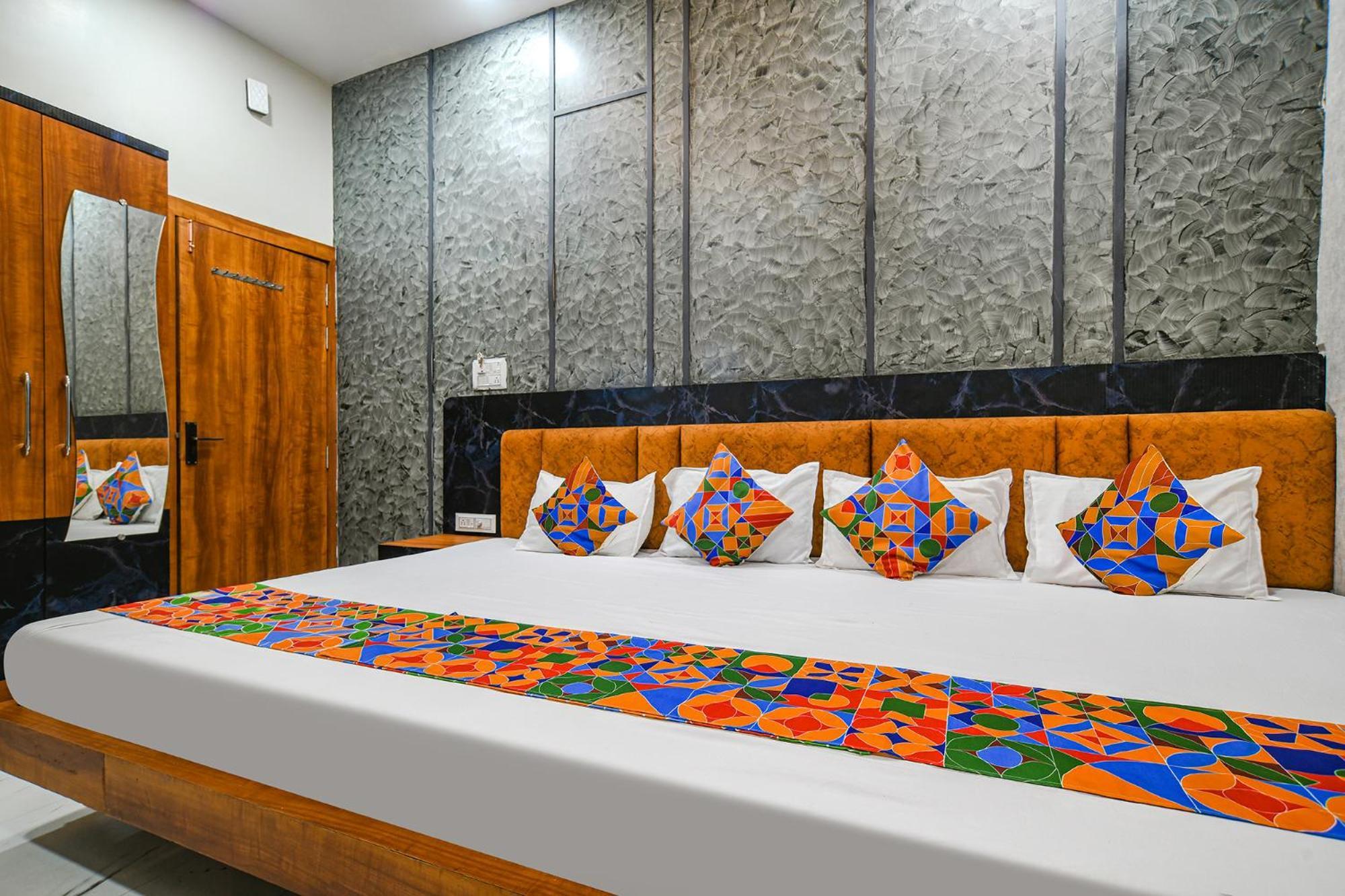 Hotel Fabexpress Orbit Ujjain Zewnętrze zdjęcie